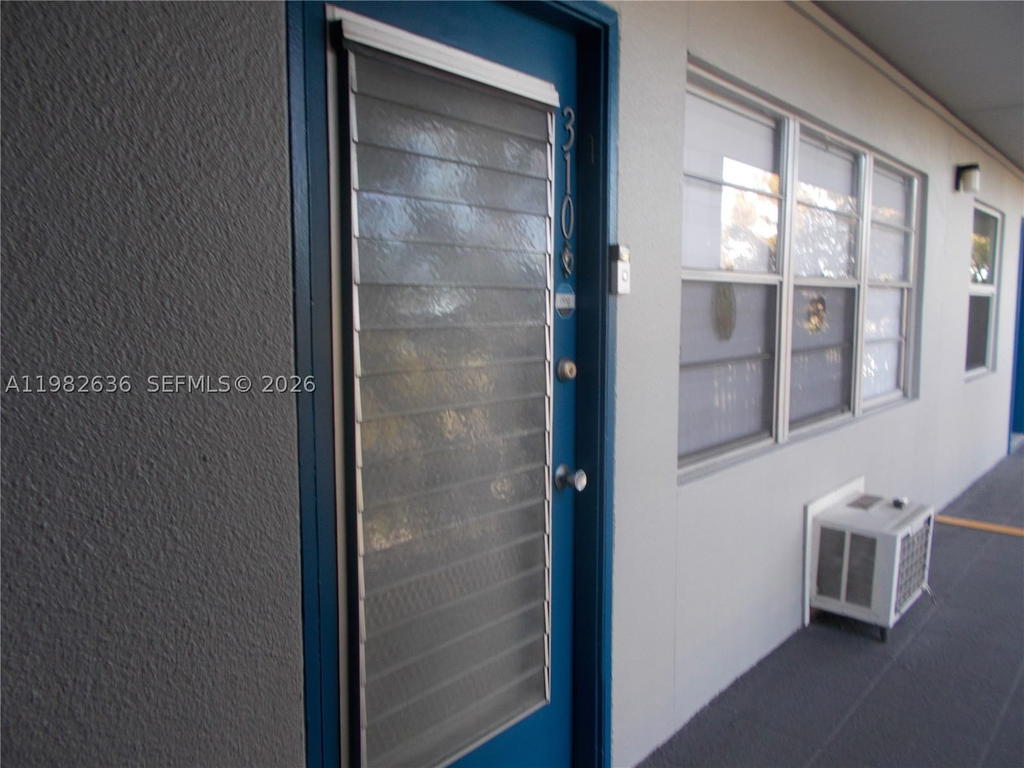 Real estate property located at 13450 3rd St #310D, Broward, New Hampton At Century Vi, Pembroke Pines, FL