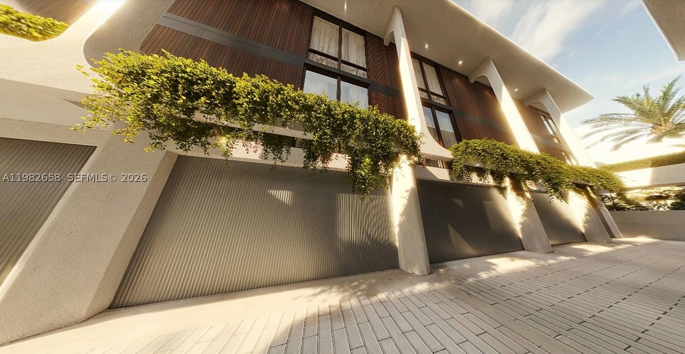 Real estate property located at 5215 Biscayne Blvd, Miami-dade, Bayshore Plaza Unit No 2, Miami, FL