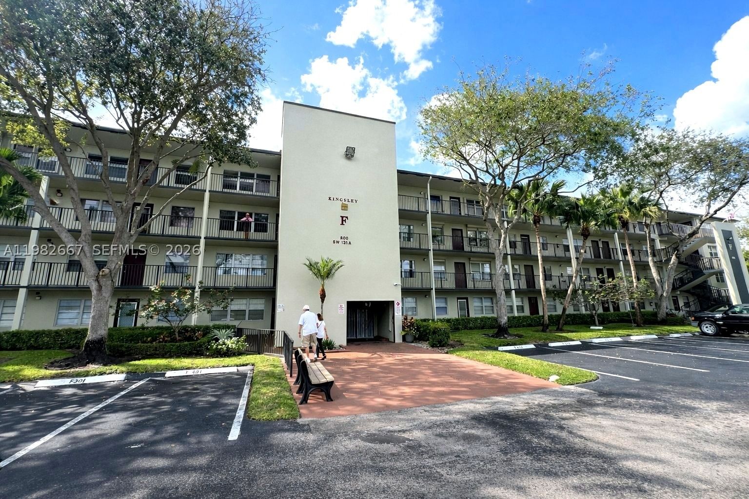 Real estate property located at 800 131st Ave #308F, Broward, Kingsley, Pembroke Pines, FL