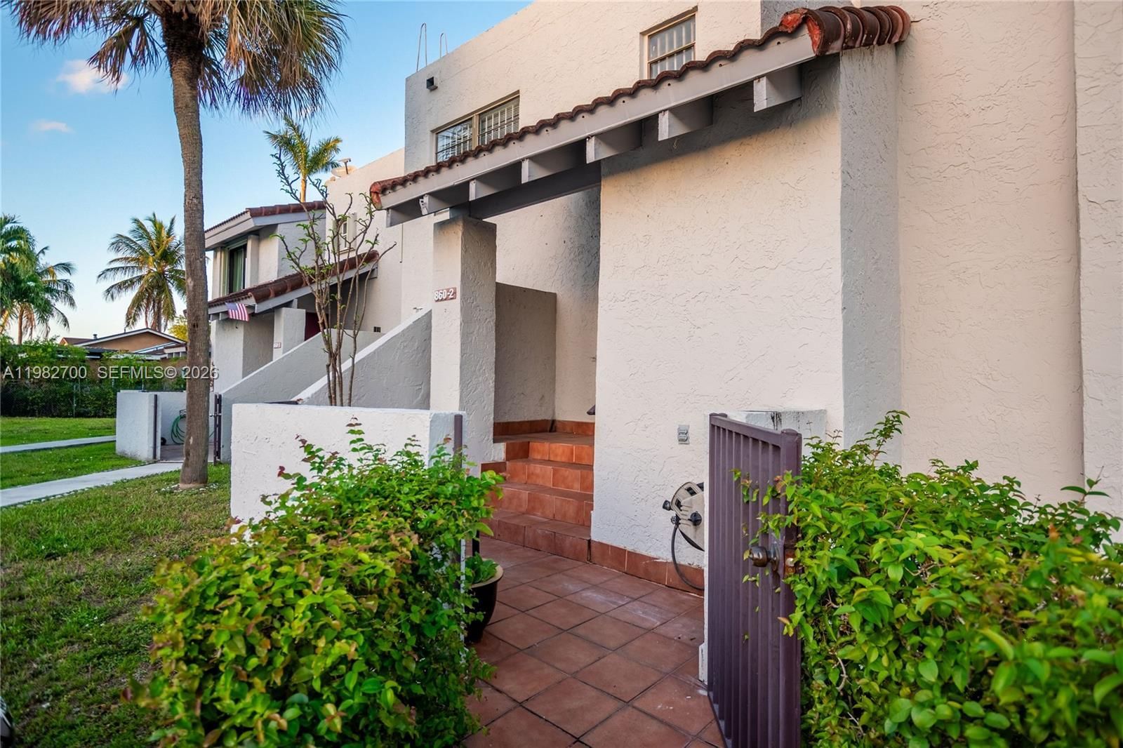 Real estate property located at 860 106th Ave #2B3-5, Miami-dade, La Arboleda Condo Ph Ii, Miami, FL
