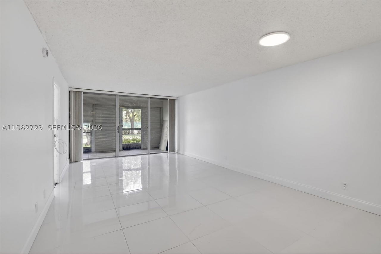 Real estate property located at 3751 Environ Blvd #141, Broward, Condominium 5 Of Environ, Lauderhill, FL