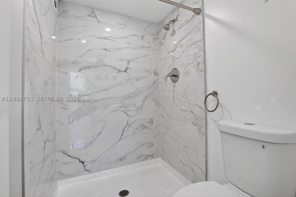 Real estate property located at 3751 Environ Blvd #141, Broward, Condominium 5 Of Environ, Lauderhill, FL