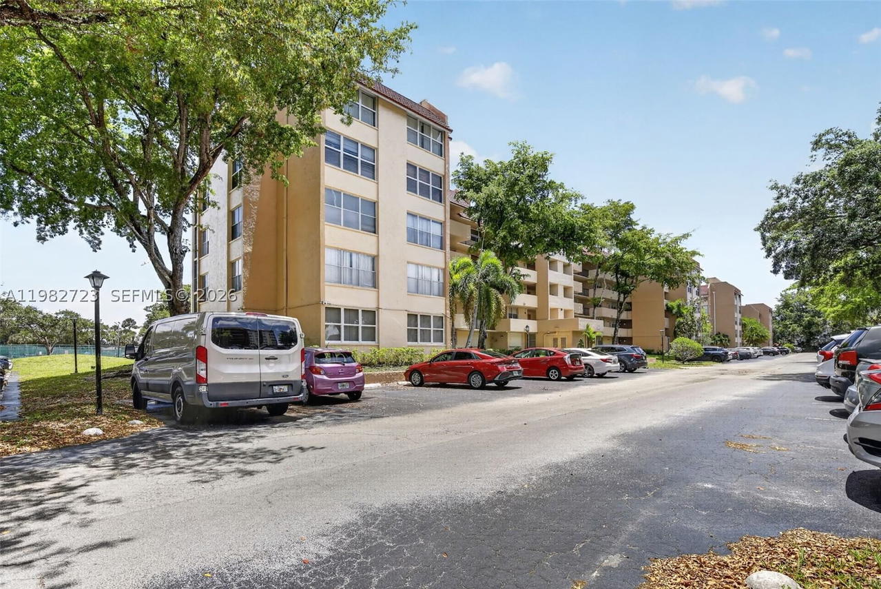 Real estate property located at 3751 Environ Blvd #141, Broward, Condominium 5 Of Environ, Lauderhill, FL