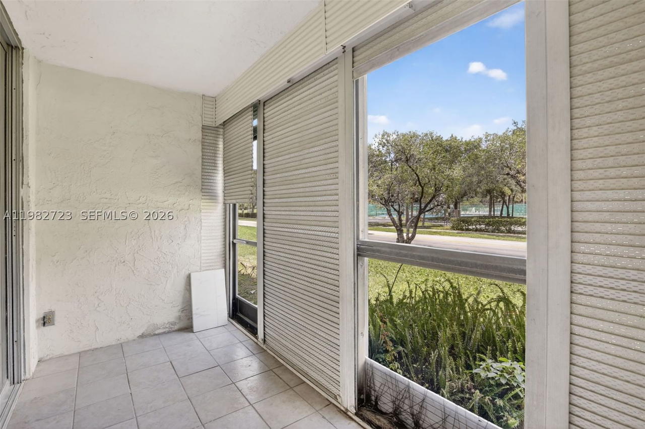 Real estate property located at 3751 Environ Blvd #141, Broward, Condominium 5 Of Environ, Lauderhill, FL