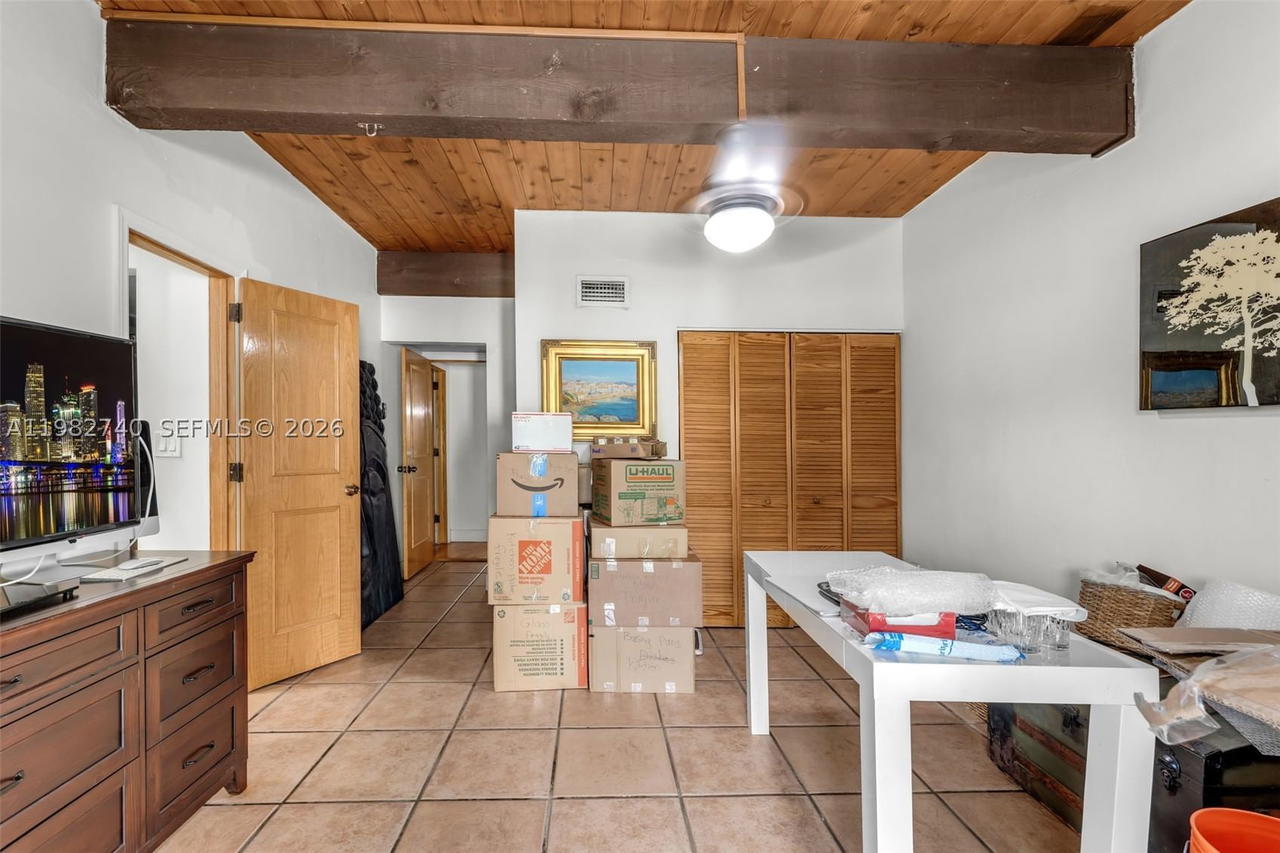 Real estate property located at 7825 103rd Pl, Miami-dade, Sunset Park Lake Villas S, Miami, FL