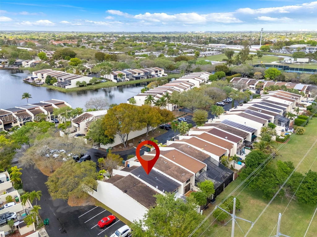 Real estate property located at 7825 103rd Pl, Miami-dade, Sunset Park Lake Villas S, Miami, FL