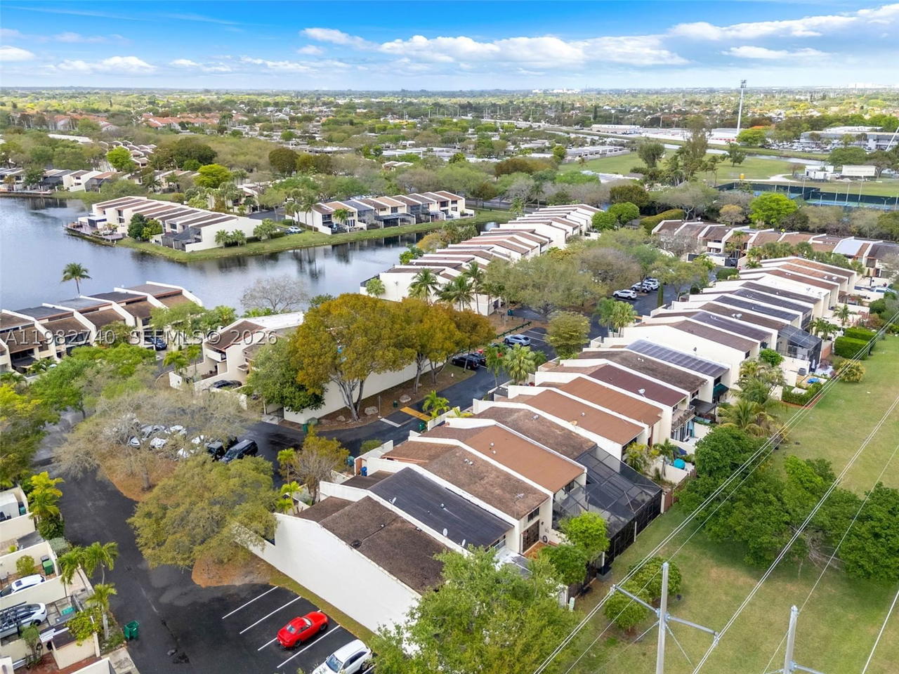Real estate property located at 7825 103rd Pl, Miami-dade, Sunset Park Lake Villas S, Miami, FL
