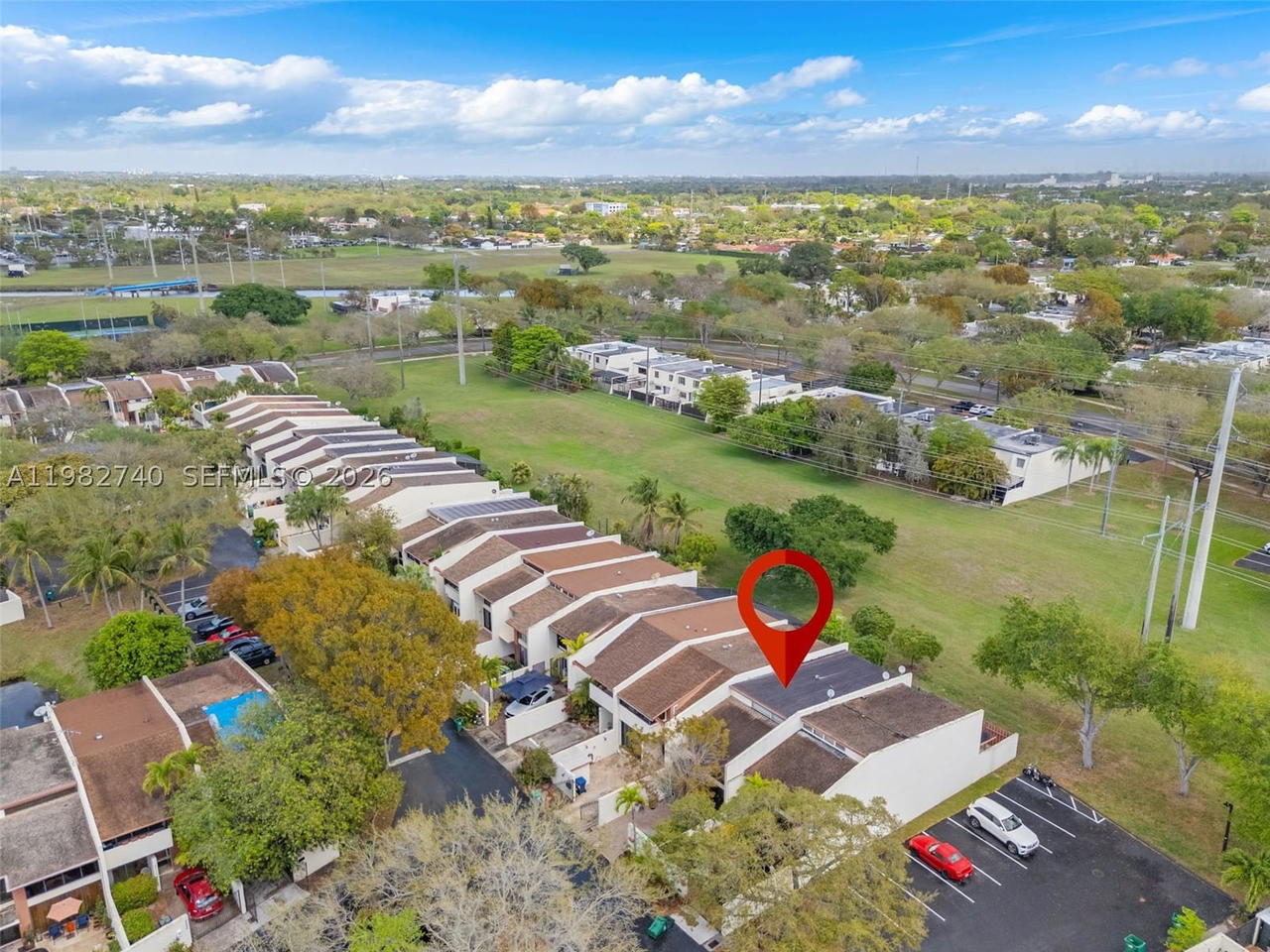 Real estate property located at 7825 103rd Pl, Miami-dade, Sunset Park Lake Villas S, Miami, FL