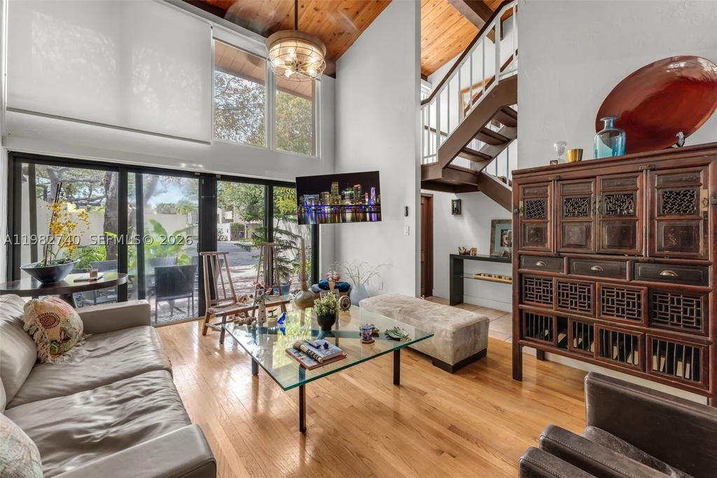 Real estate property located at 7825 103rd Pl, Miami-dade, Sunset Park Lake Villas S, Miami, FL