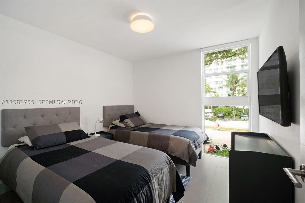 Real estate property located at 1035 West Ave #201, Miami-dade, Mirador 1035 Condo, Miami Beach, FL