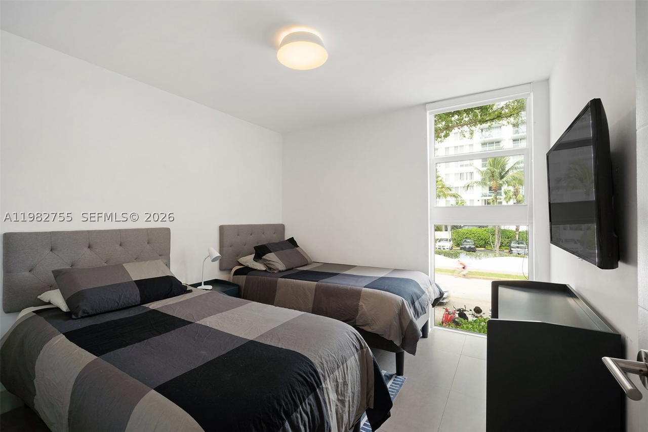 Real estate property located at 1035 West Ave #201, Miami-dade, Mirador 1035 Condo, Miami Beach, FL