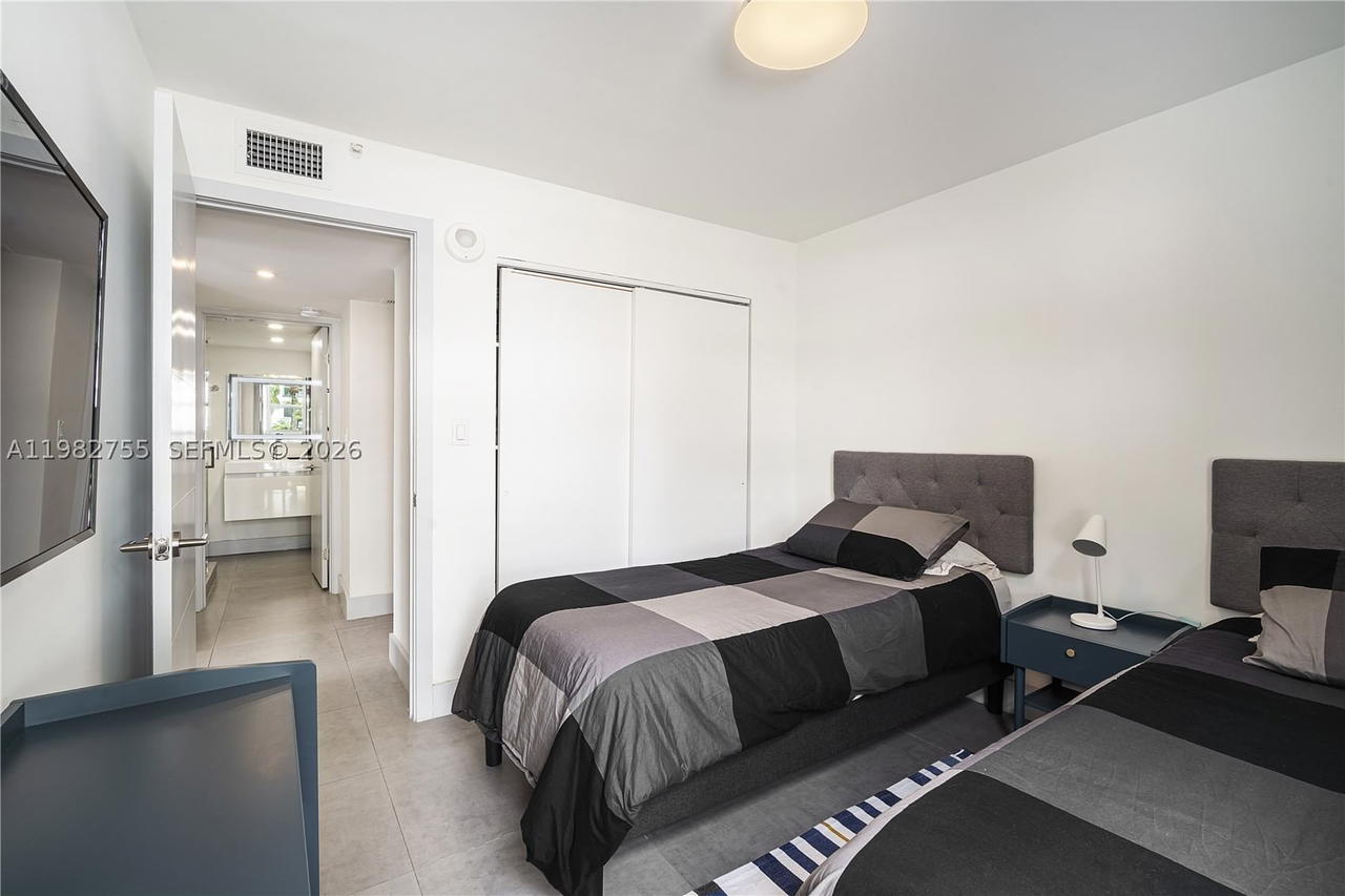 Real estate property located at 1035 West Ave #201, Miami-dade, Mirador 1035 Condo, Miami Beach, FL