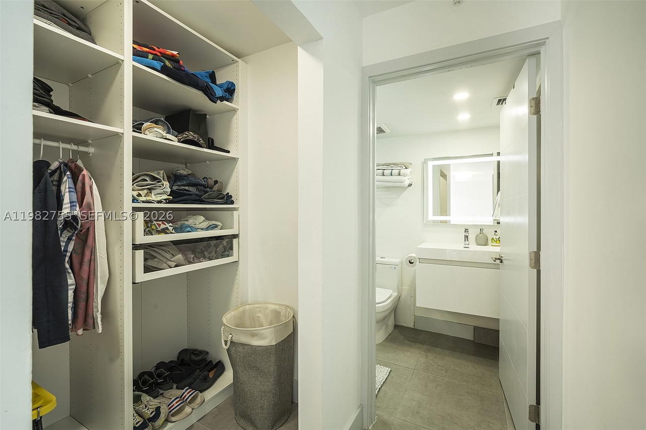 Real estate property located at 1035 West Ave #201, Miami-dade, Mirador 1035 Condo, Miami Beach, FL