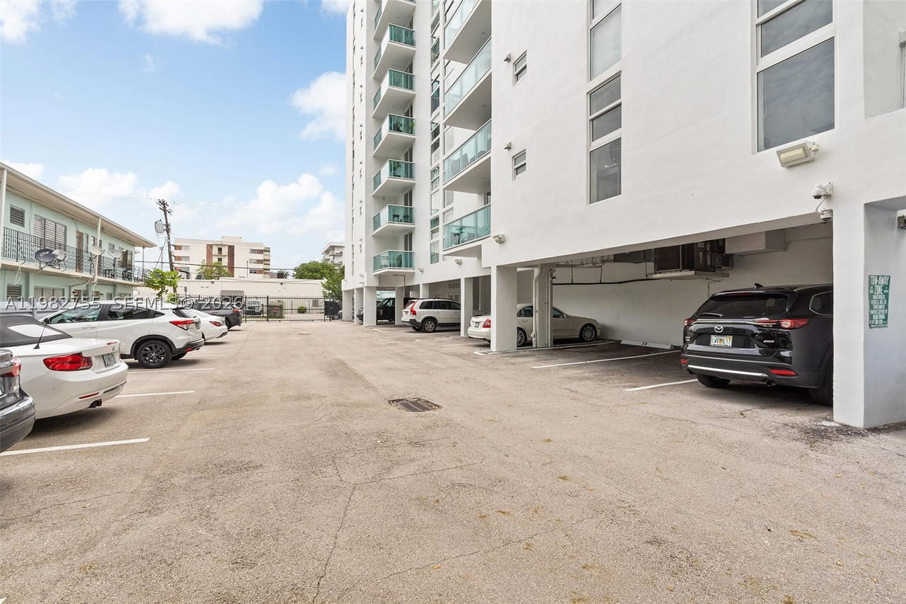 Real estate property located at 1035 West Ave #201, Miami-dade, Mirador 1035 Condo, Miami Beach, FL