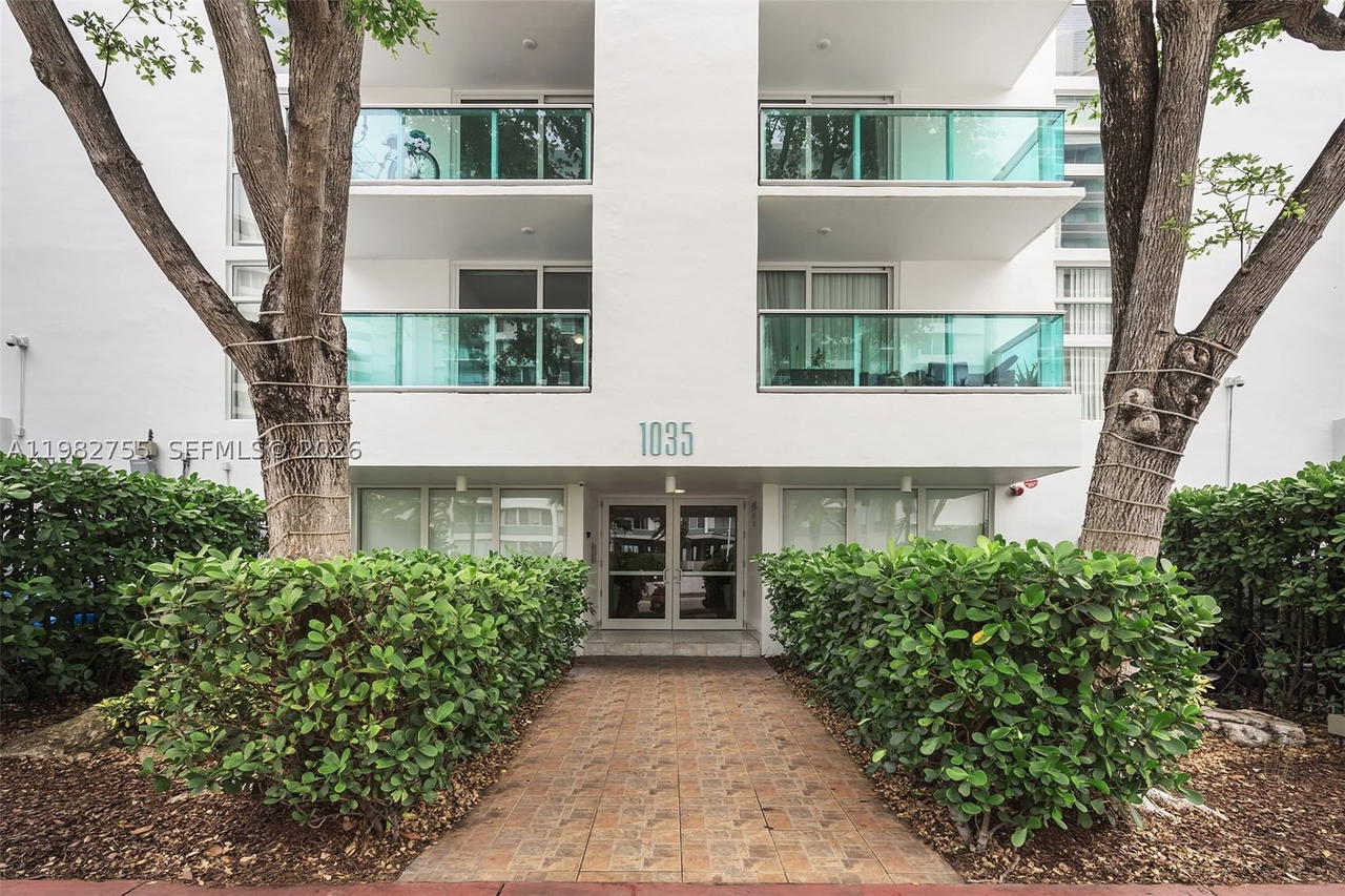 Real estate property located at 1035 West Ave #201, Miami-dade, Mirador 1035 Condo, Miami Beach, FL