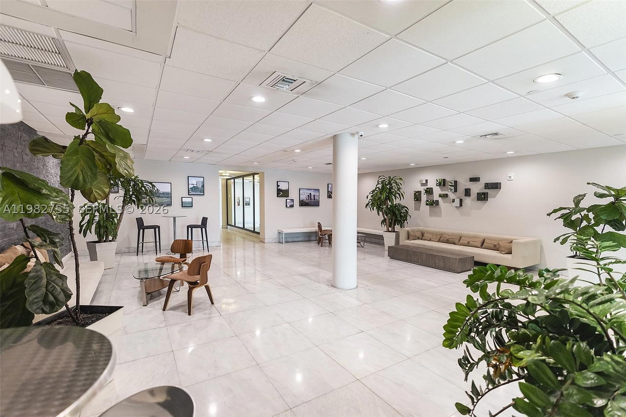 Real estate property located at 1035 West Ave #201, Miami-dade, Mirador 1035 Condo, Miami Beach, FL