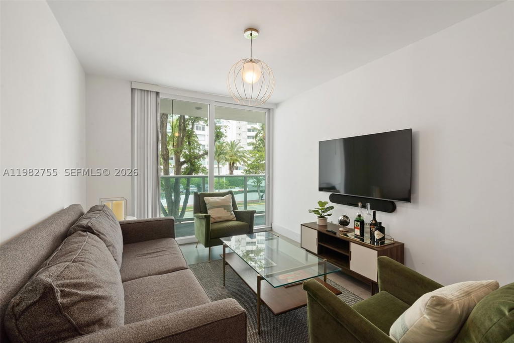 Real estate property located at 1035 West Ave #201, Miami-dade, Mirador 1035 Condo, Miami Beach, FL