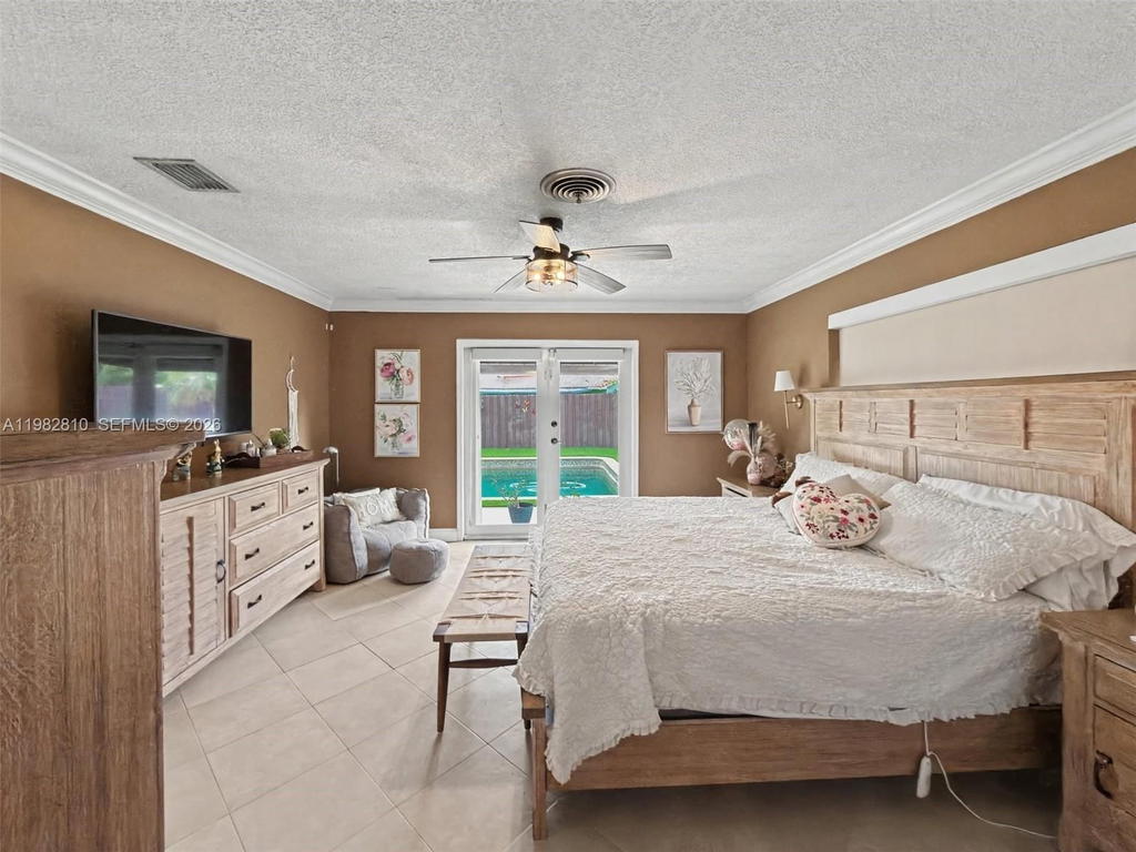 Real estate property located at 6726 Orchid Dr, Miami-dade, Miami Lakes Sec 4, Miami Lakes, FL