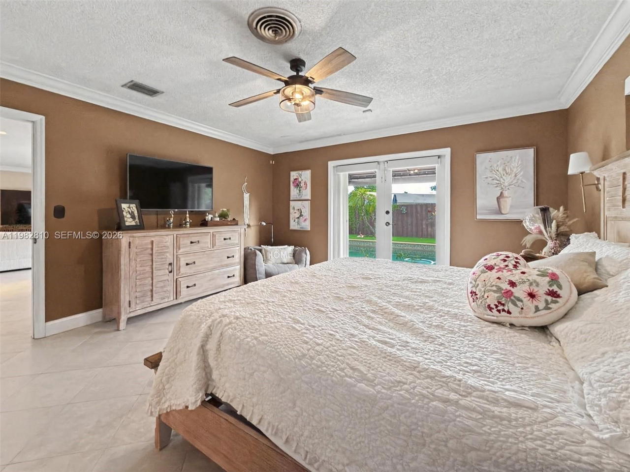Real estate property located at 6726 Orchid Dr, Miami-dade, Miami Lakes Sec 4, Miami Lakes, FL