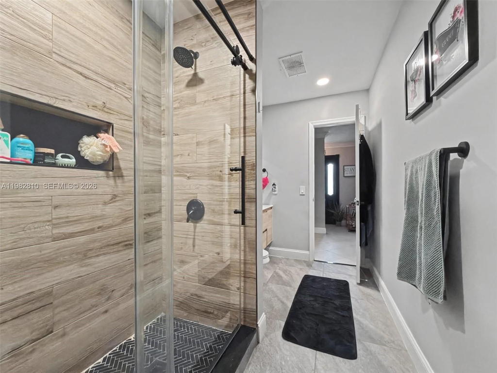 Real estate property located at 6726 Orchid Dr, Miami-dade, Miami Lakes Sec 4, Miami Lakes, FL