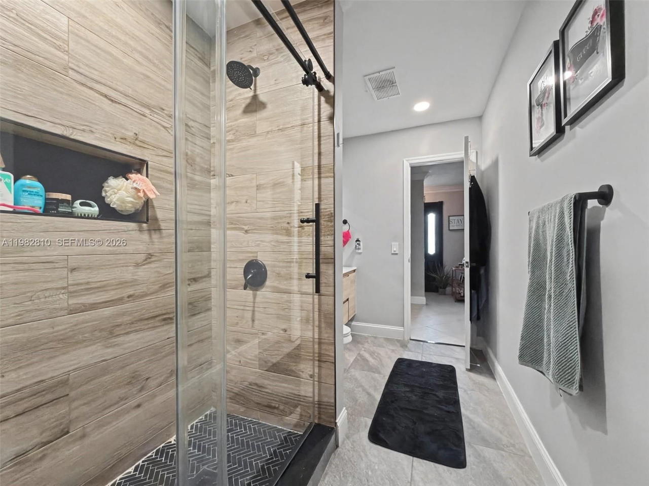 Real estate property located at 6726 Orchid Dr, Miami-dade, Miami Lakes Sec 4, Miami Lakes, FL