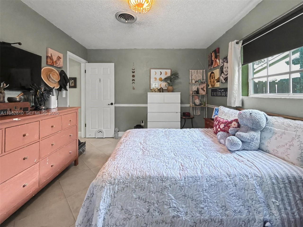 Real estate property located at 6726 Orchid Dr, Miami-dade, Miami Lakes Sec 4, Miami Lakes, FL