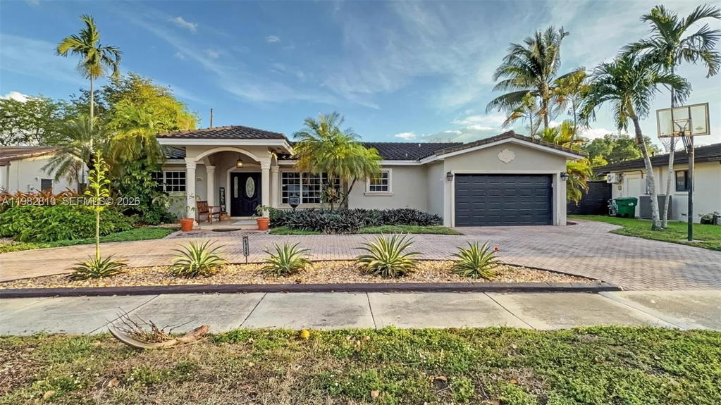 Real estate property located at 6726 Orchid Dr, Miami-dade, Miami Lakes Sec 4, Miami Lakes, FL