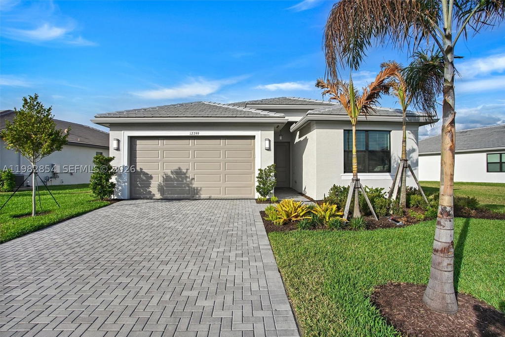 Real estate property located at 12799 Middlecreek Rd, St Lucie, Valencia Parc, Port St Lucie, FL