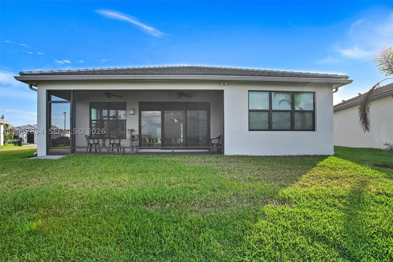 Real estate property located at 12799 Middlecreek Rd, St Lucie, Valencia Parc, Port St Lucie, FL