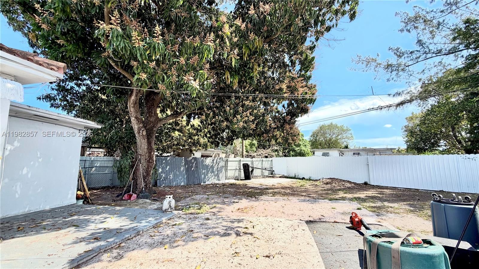 Real estate property located at 250 60th St, Miami-dade, 4th Avenue Extension To H, Hialeah, FL