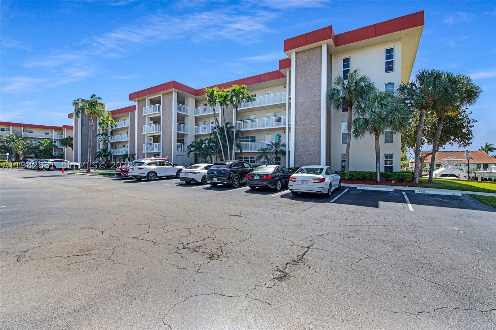 Real estate property located at 3050 48th Ct #401, Broward, No 1 Palm-aire At Coral K, Lighthouse Point, FL