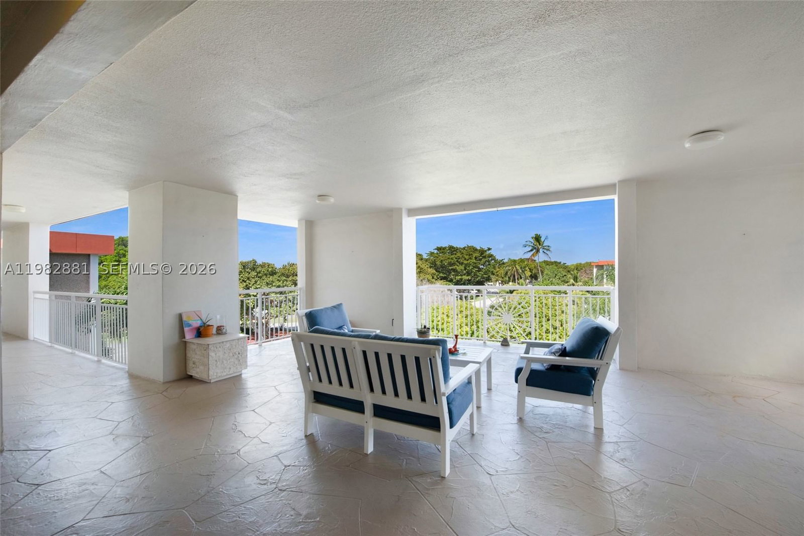 Real estate property located at 3050 48th Ct #401, Broward, No 1 Palm-aire At Coral K, Lighthouse Point, FL