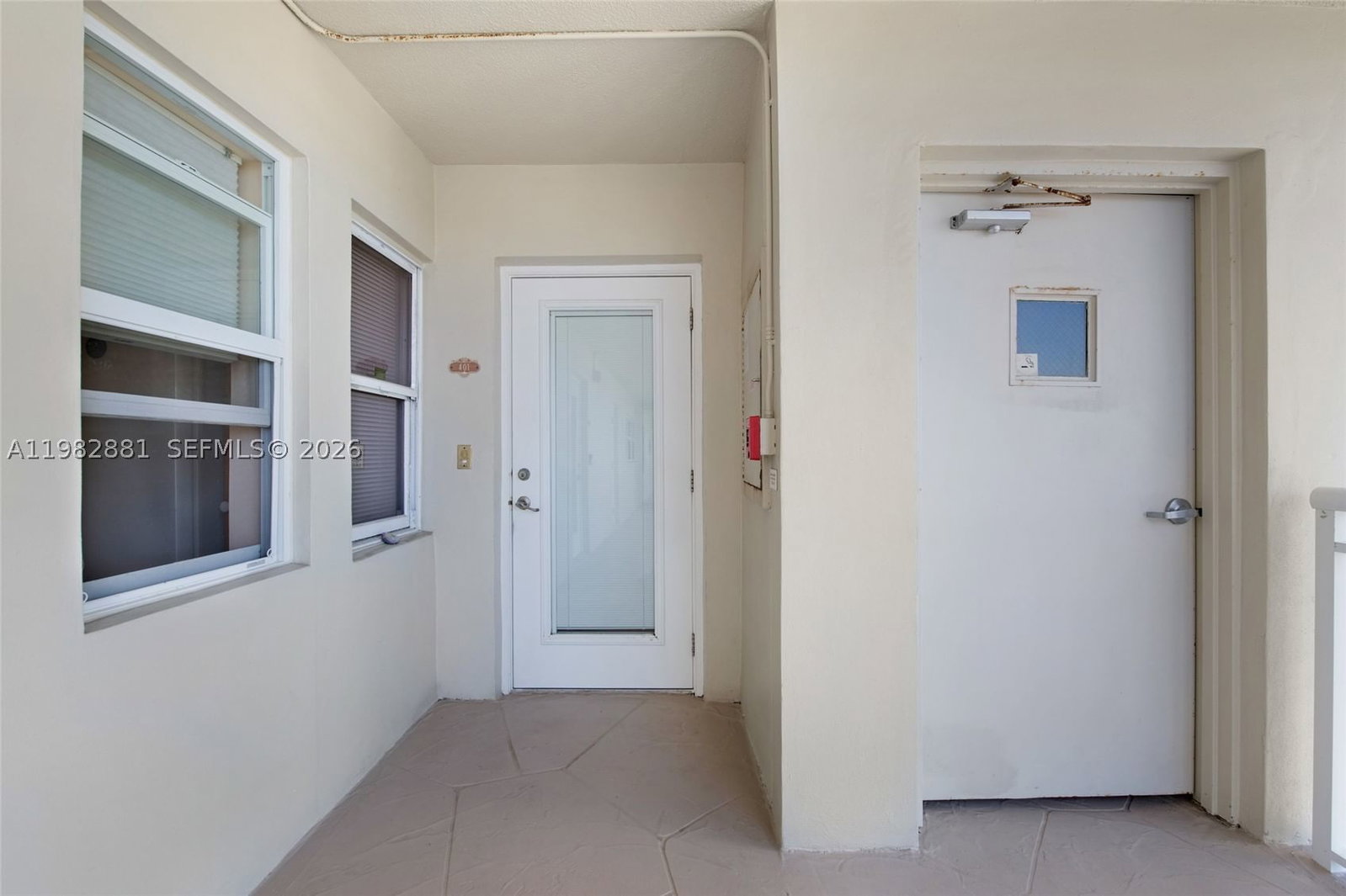 Real estate property located at 3050 48th Ct #401, Broward, No 1 Palm-aire At Coral K, Lighthouse Point, FL