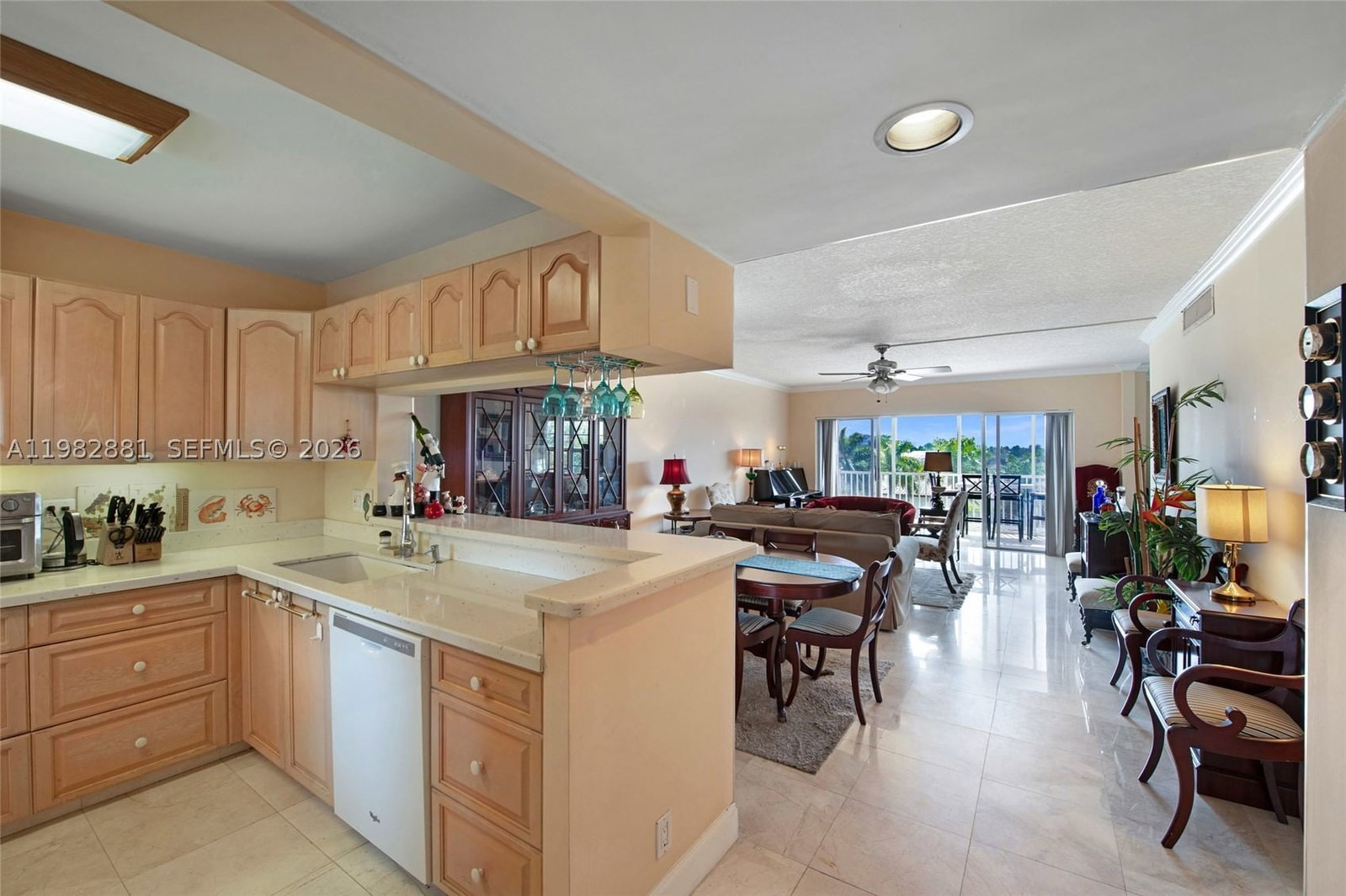 Real estate property located at 3050 48th Ct #401, Broward, No 1 Palm-aire At Coral K, Lighthouse Point, FL