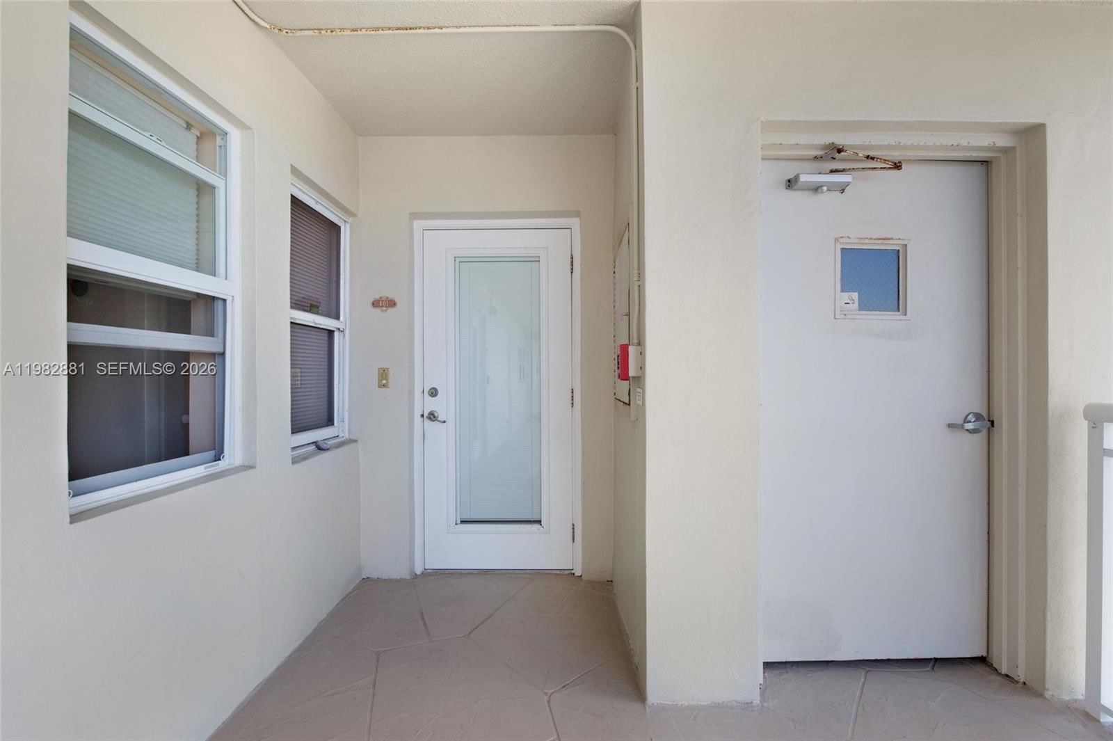 Real estate property located at 3050 48th Ct #401, Broward, No 1 Palm-aire At Coral K, Lighthouse Point, FL