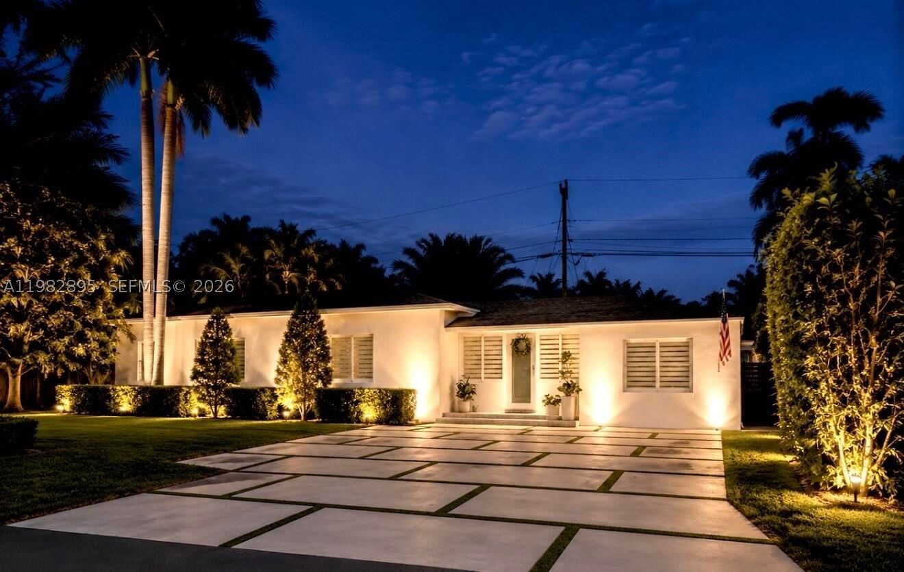 Real estate property located at 5830 51st Ter, Miami-dade, Biltmore Heights Red Rd A, Miami, FL