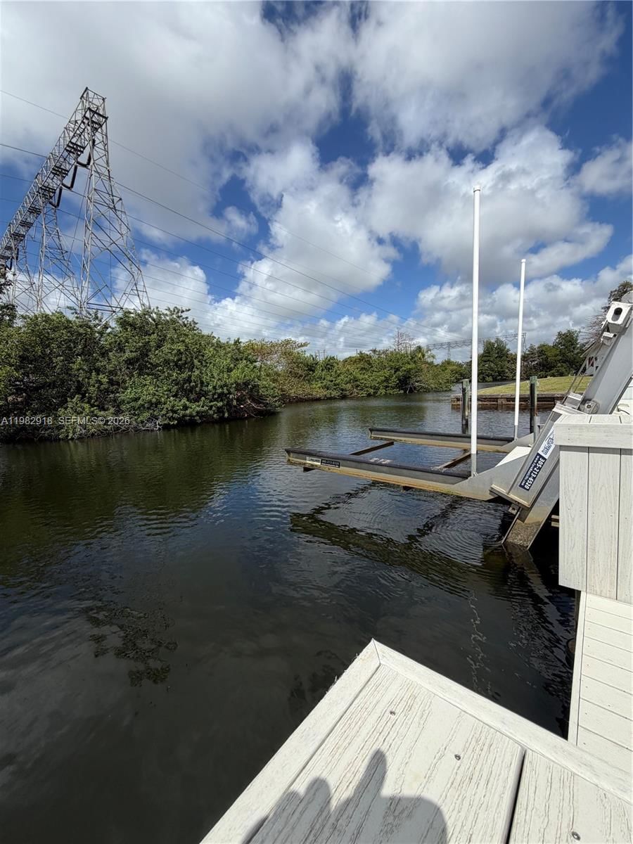 Real estate property located at 4417 35th Ave, Broward, Davis Isles, Dania Beach, FL