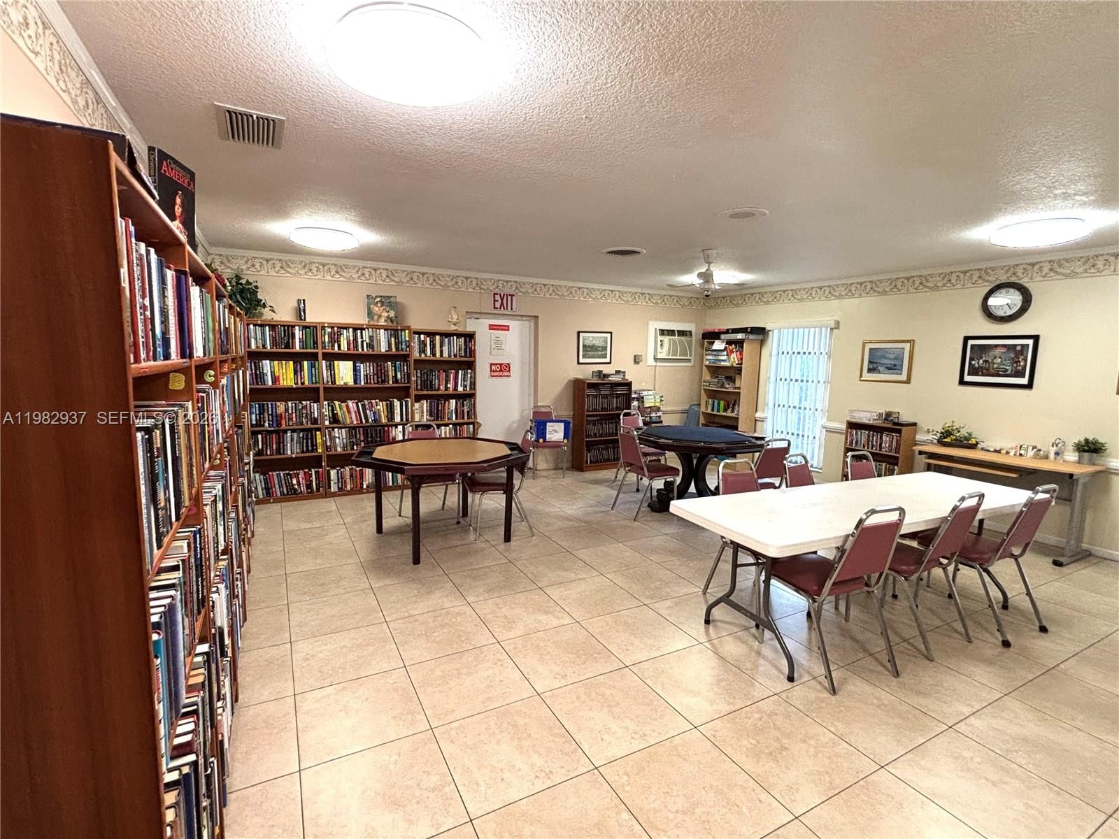 Real estate property located at 601 80th Ave #207, Broward, Oriole Gardens Two 66 Con, Margate, FL
