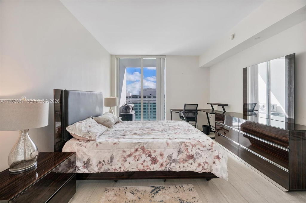 Real estate property located at 951 Brickell Ave #1806, Miami-dade, The Plaza 901 Brickell Co, Miami, FL