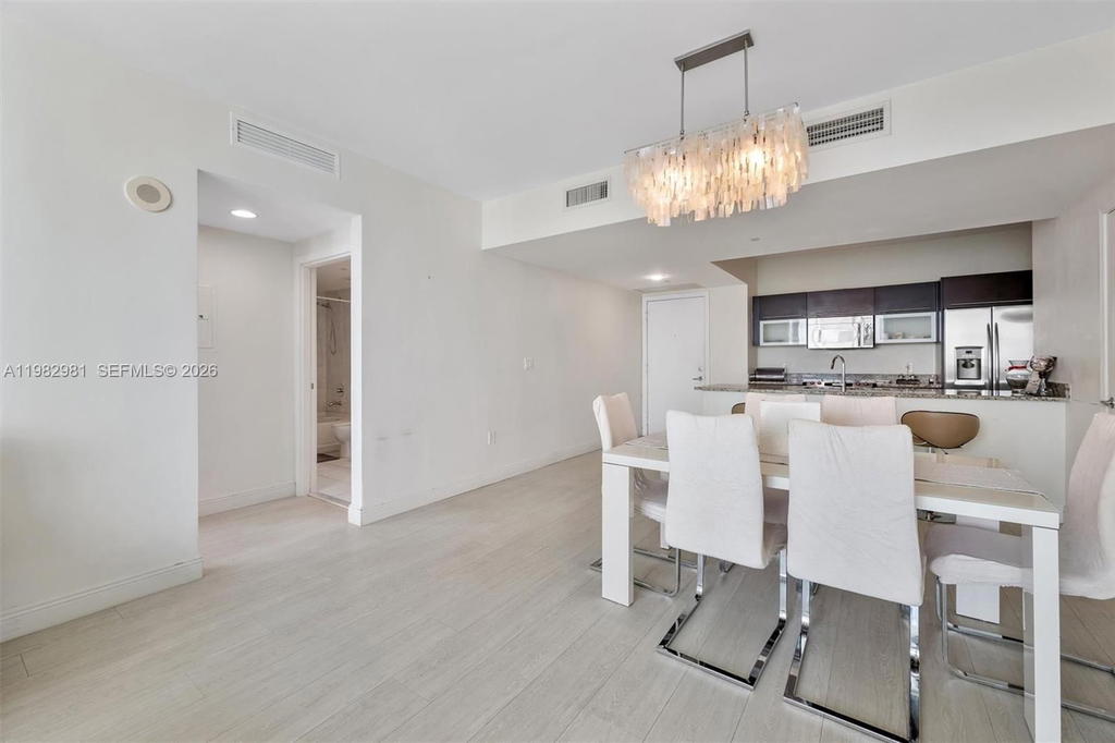 Real estate property located at 951 Brickell Ave #1806, Miami-dade, The Plaza 901 Brickell Co, Miami, FL