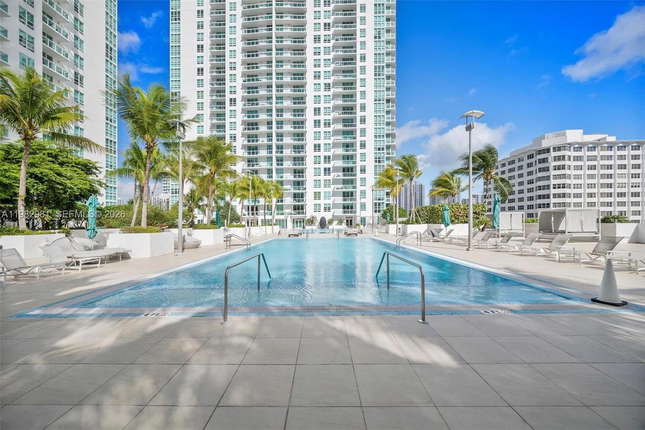 Real estate property located at 951 Brickell Ave #1806, Miami-dade, The Plaza 901 Brickell Co, Miami, FL