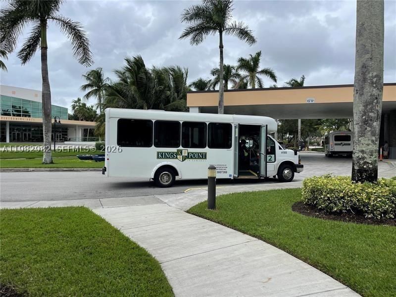 Real estate property located at 7647 Southampton Ter #304, Broward, Southampton Condominium, Tamarac, FL
