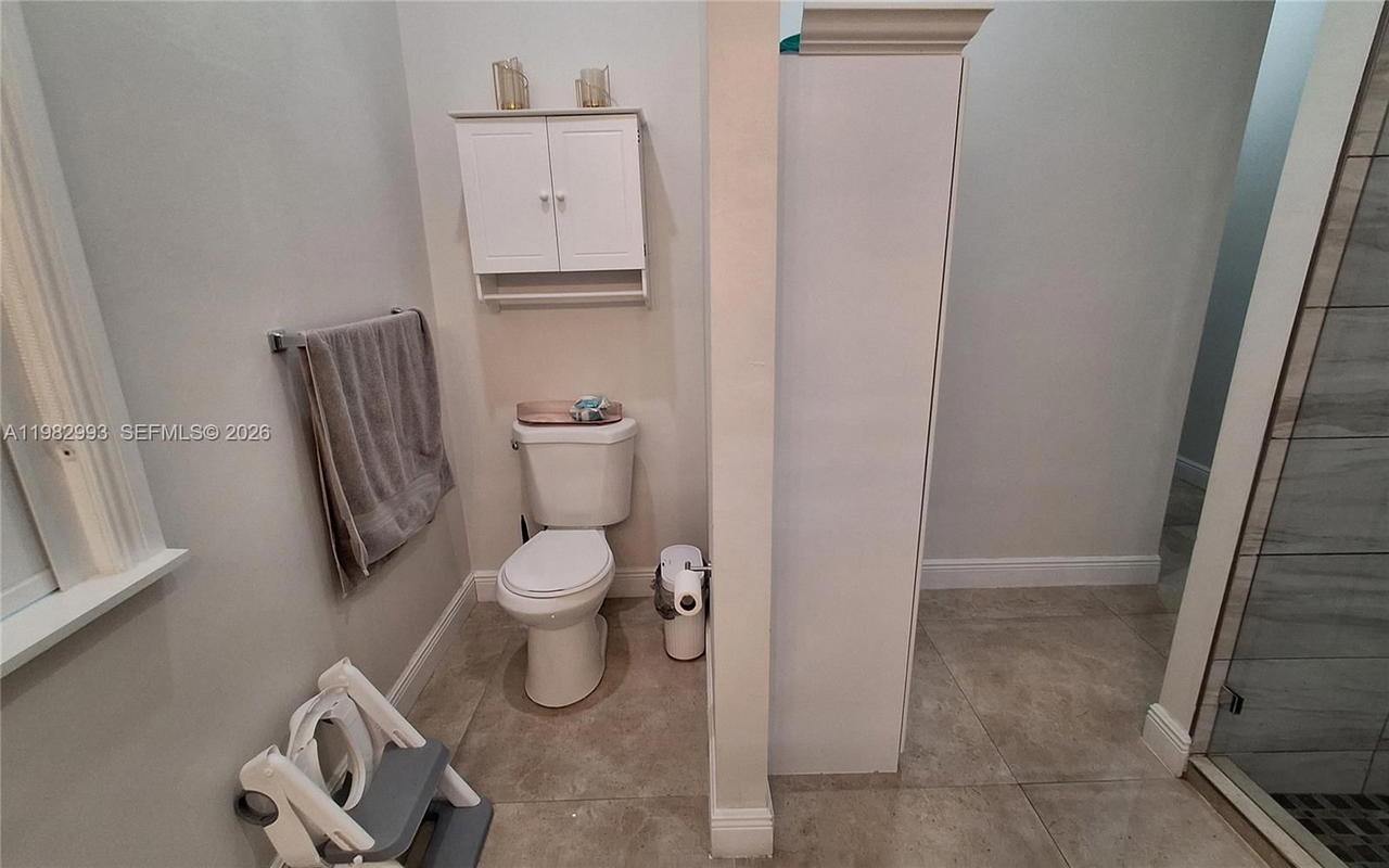 Real estate property located at 3646 28TH AVE SE, Collier, Golden Gate Est, Naples, FL