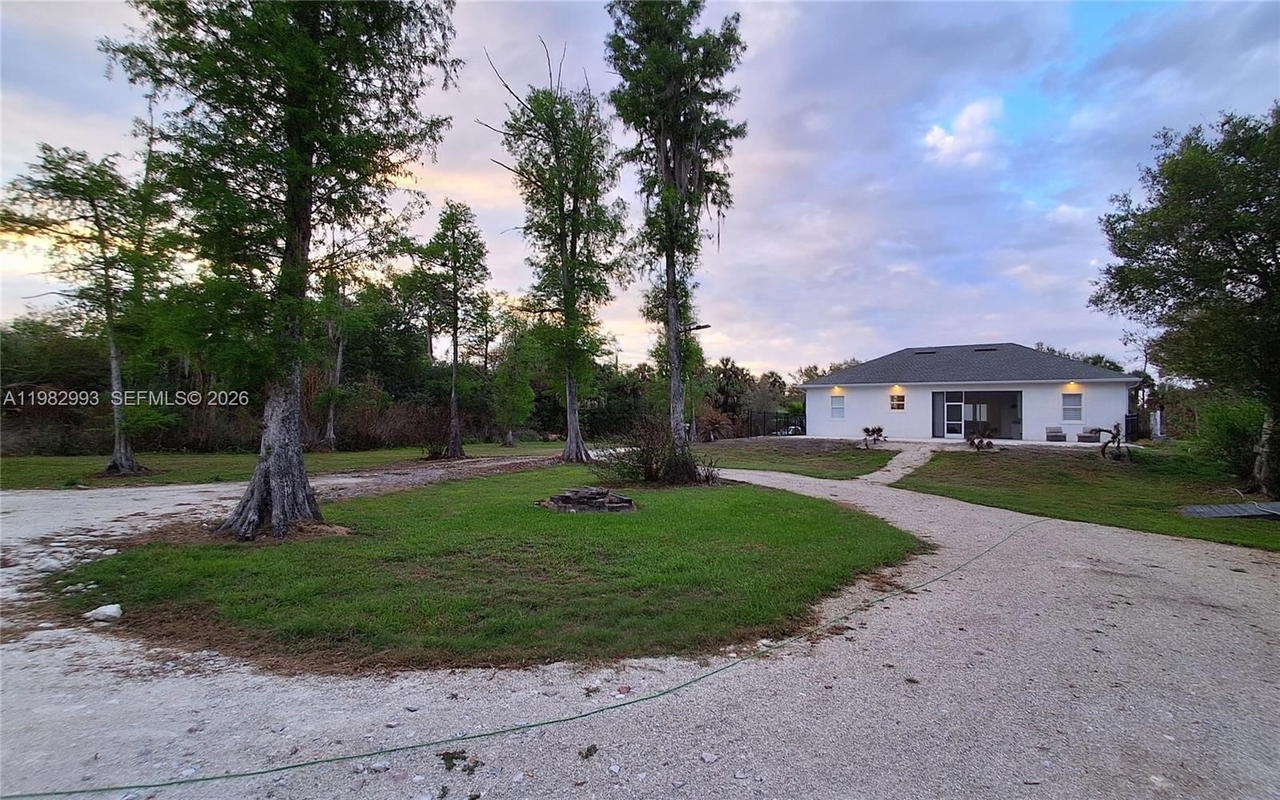 Real estate property located at 3646 28TH AVE SE, Collier, Golden Gate Est, Naples, FL
