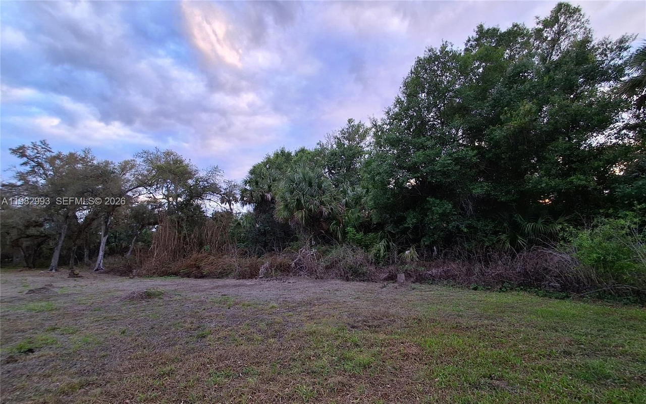 Real estate property located at 3646 28TH AVE SE, Collier, Golden Gate Est, Naples, FL