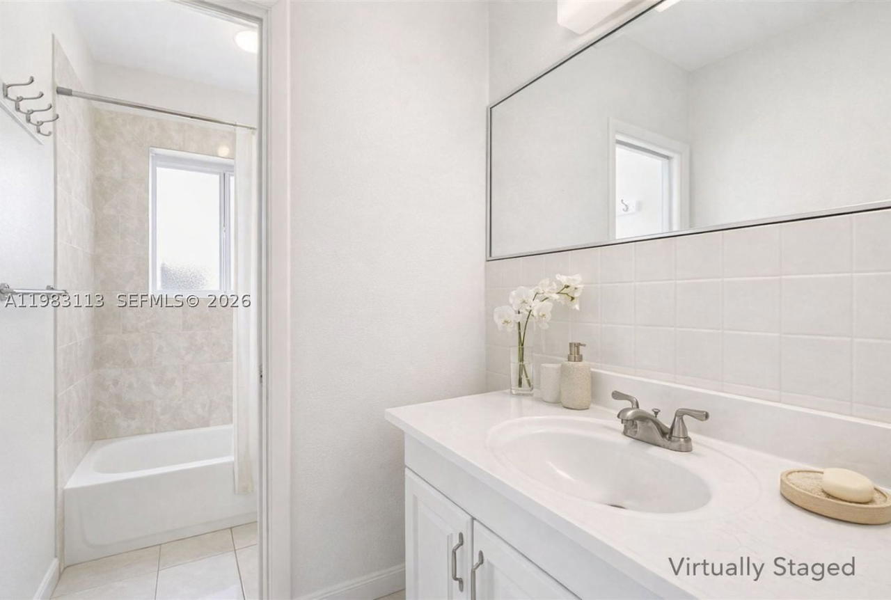 Real estate property located at 550 173rd St, Miami-dade, Beach Heights, North Miami Beach, FL