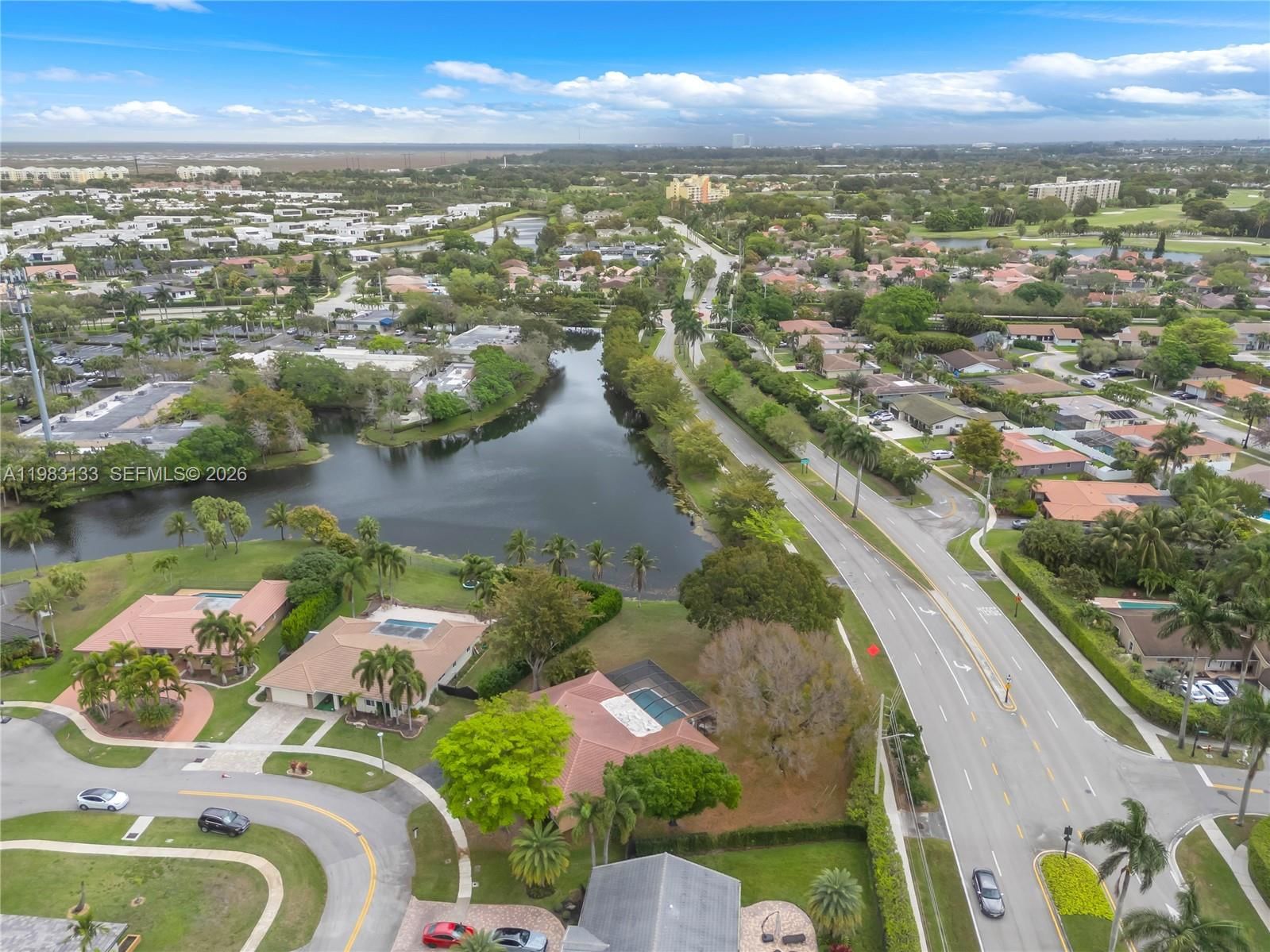 Real estate property located at 16623 Waters Edge Dr, Broward, Bonaventure Lakes Add 1, Weston, FL
