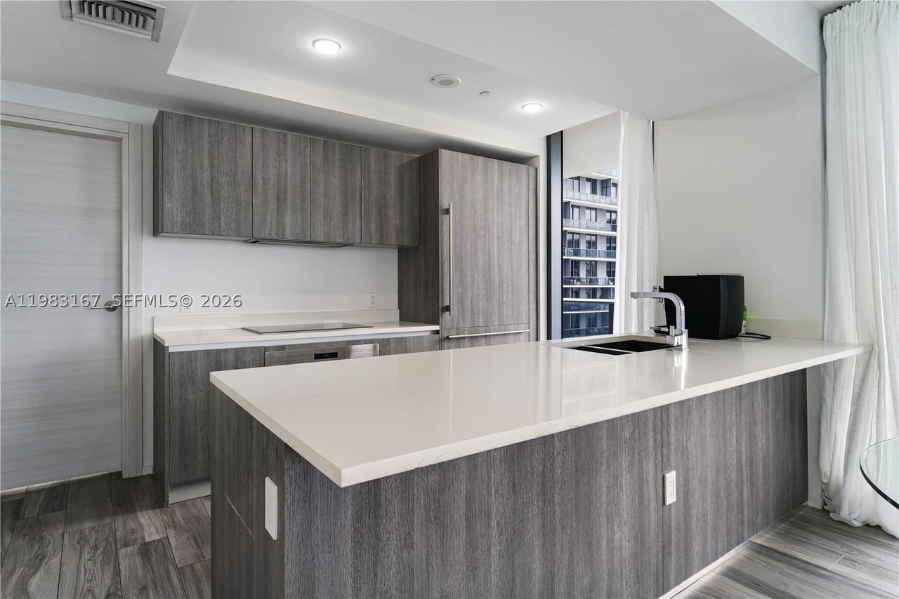 Real estate property located at 801 Miami Ave #4509, Miami-dade, 801 Sma Residences Condo, Miami, FL