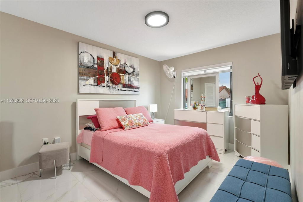 Real estate property located at 14563 172nd Ln, Miami-dade, Majestic Homes, Miami, FL