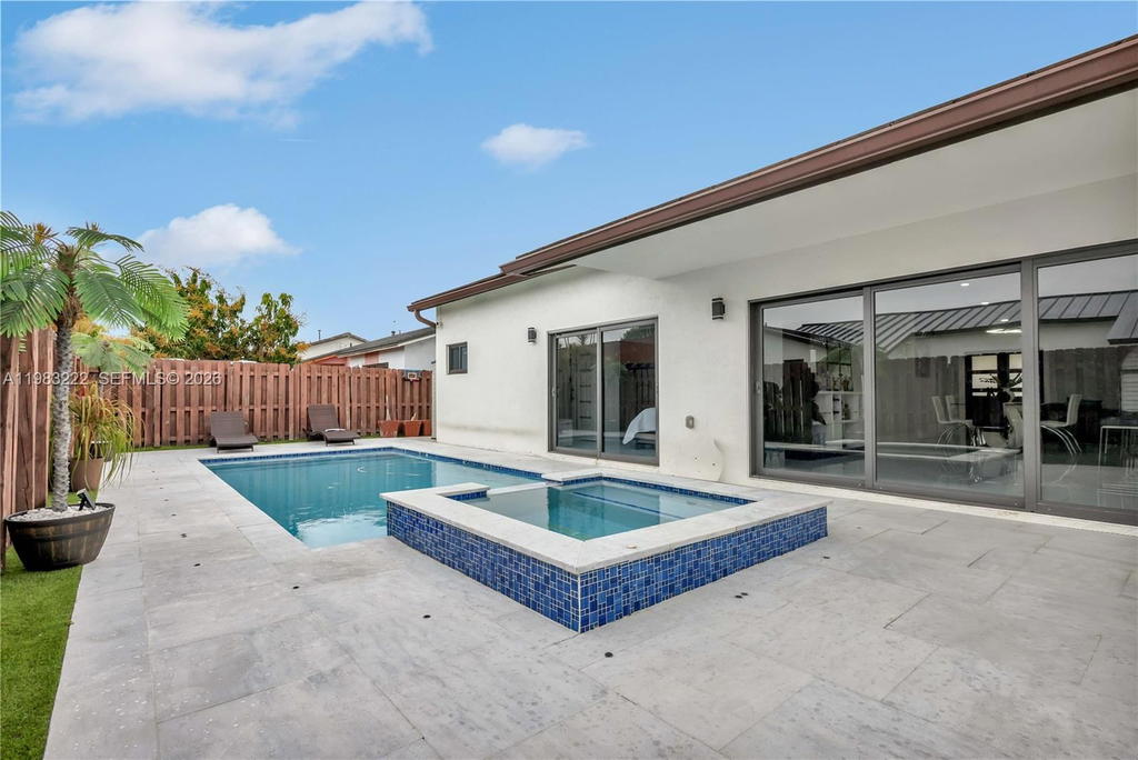 Real estate property located at 14563 172nd Ln, Miami-dade, Majestic Homes, Miami, FL